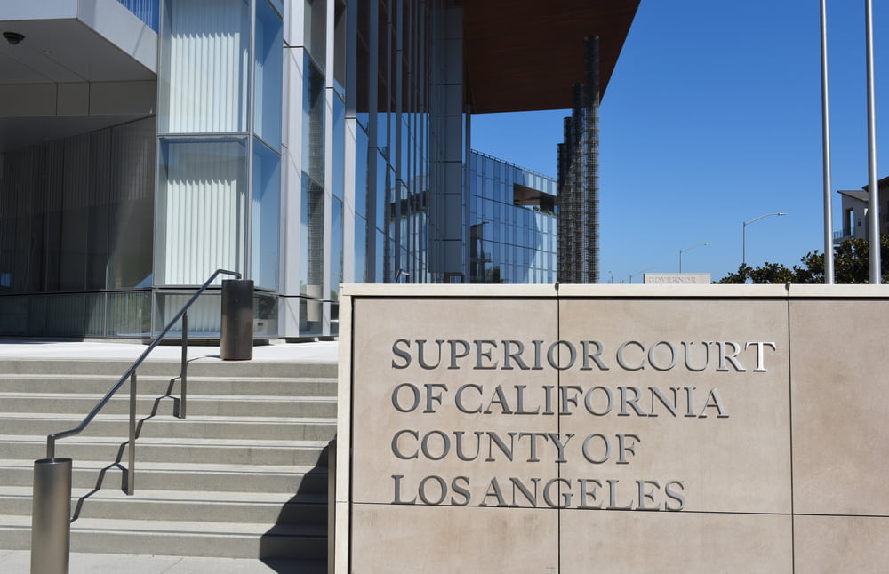 Image of Los Angeles courthouse facade representing the article’s topic about Los Angeles sex offender registration laws.